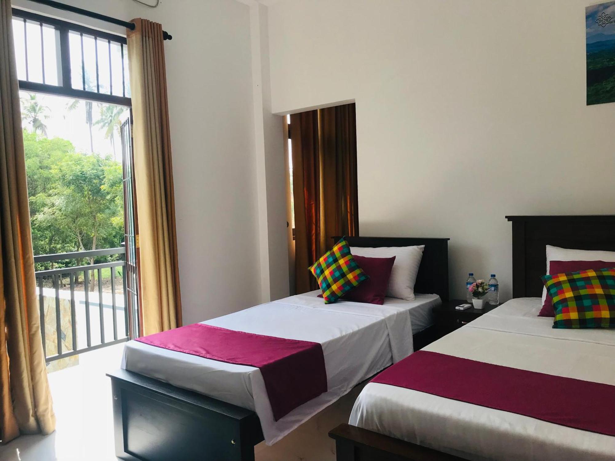 Sri White Villa Airport Boutique Hotel Katunayaka Dış mekan fotoğraf